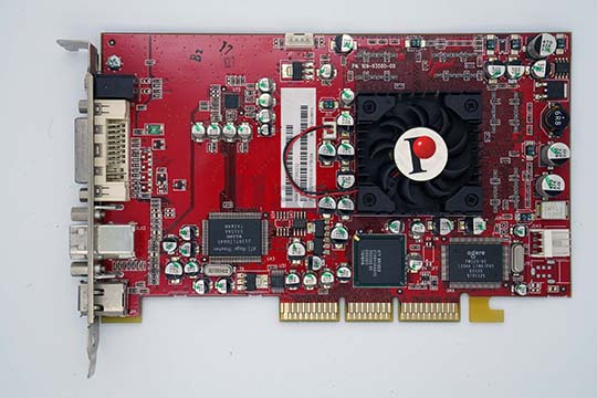 品尼高 Pinnacle Radeon 8500 DV 64MB All-In-Wonder 显示卡（ATI Radeon 8500芯片）